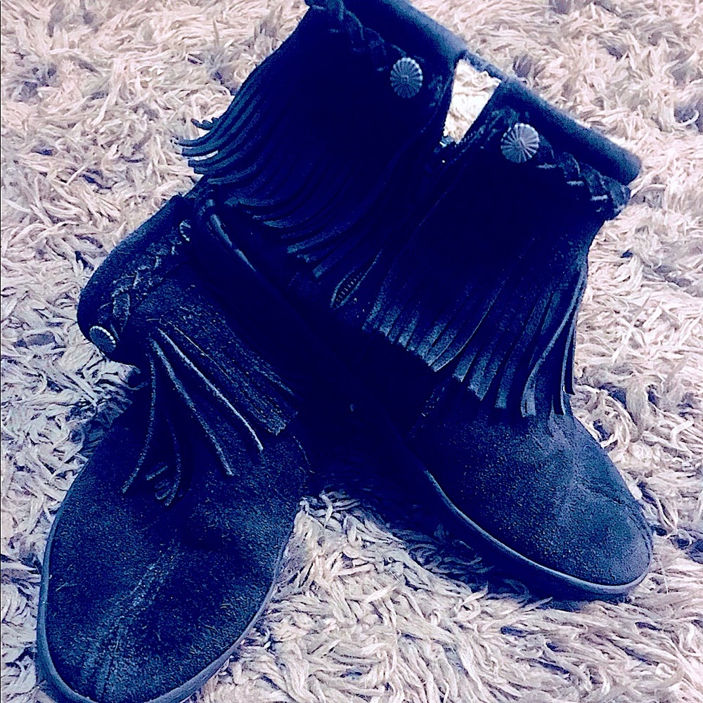 Minnetonka booties